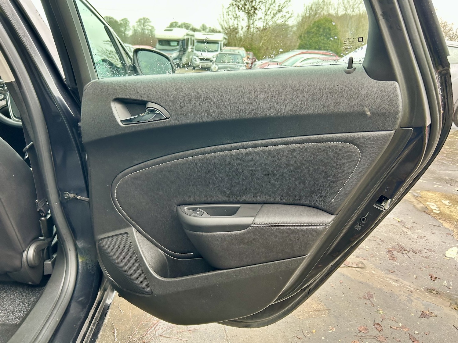 Used Vauxhall Astra 2013 for sale - 77027976: Photo 25