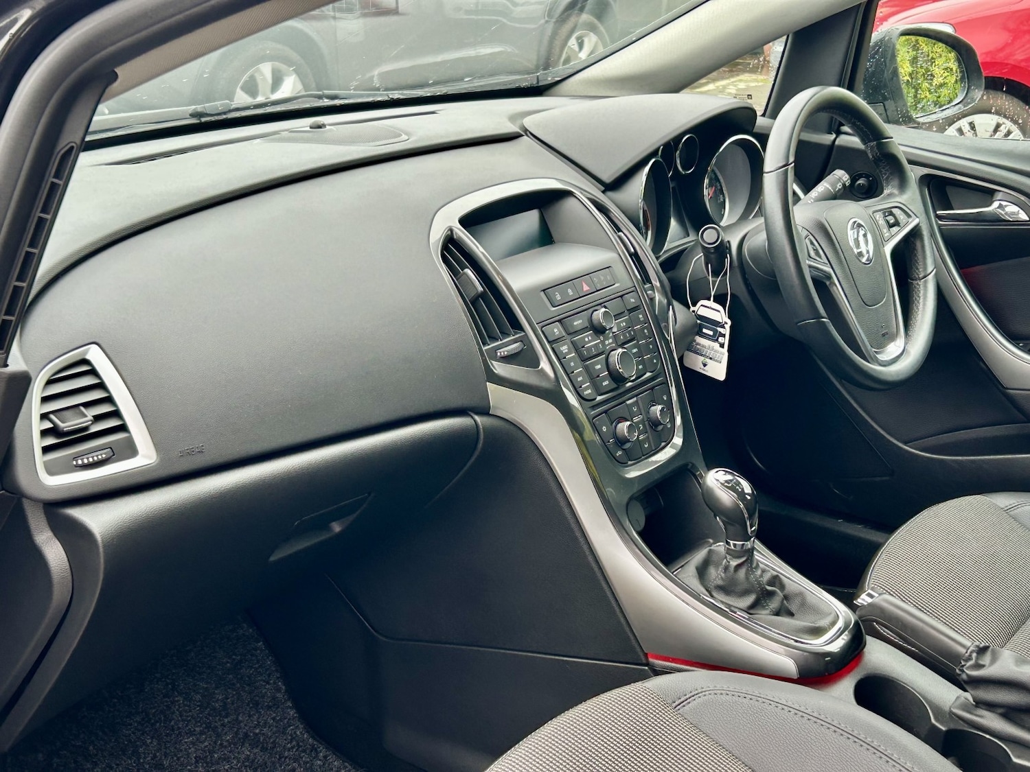 Used Vauxhall Astra 2013 for sale - 77027976: Photo 8