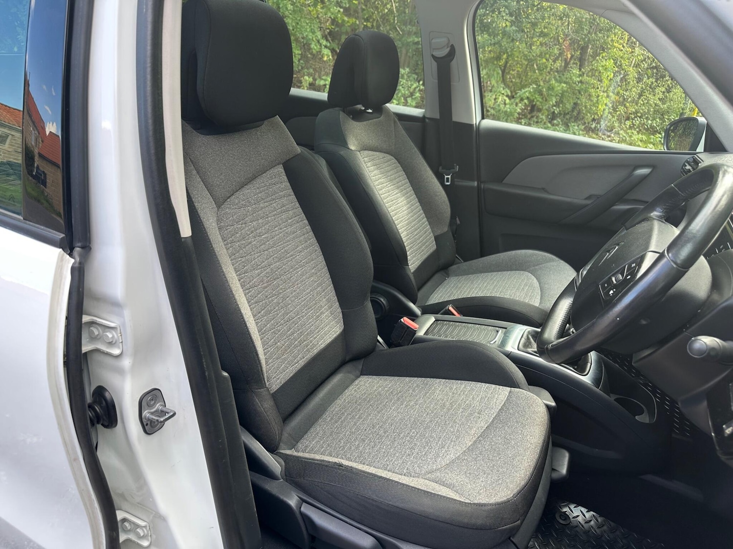 Used Citroen C4 Grand Picasso 2015 for sale - 76360630: Photo 10