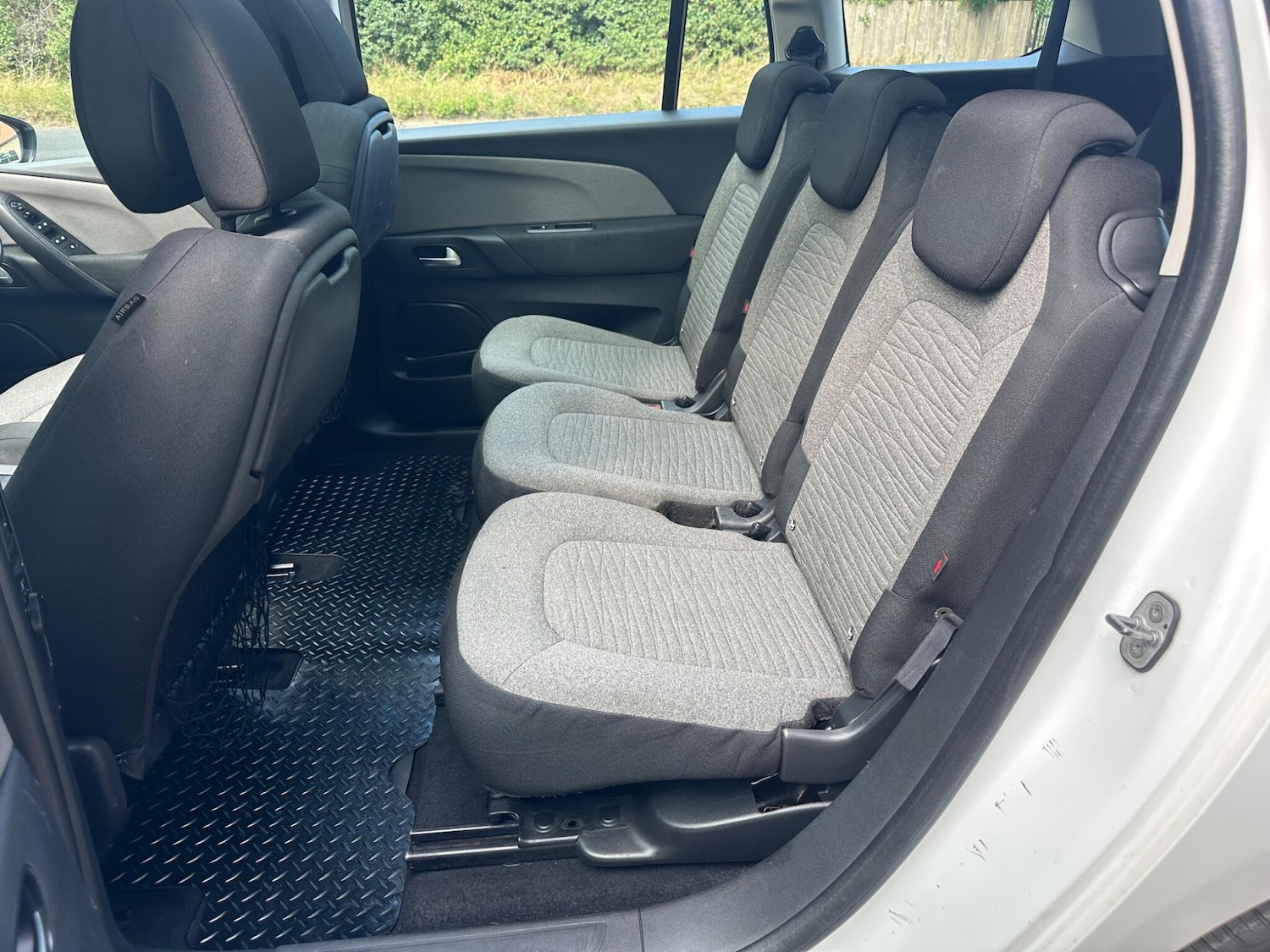 Used Citroen C4 Grand Picasso 2015 for sale - 76360630: Photo 16