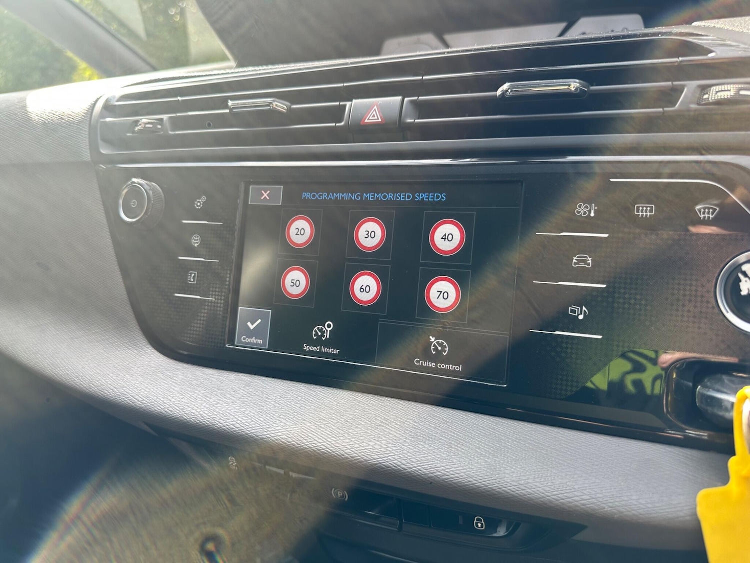 Used Citroen C4 Grand Picasso 2015 for sale - 76360630: Photo 37