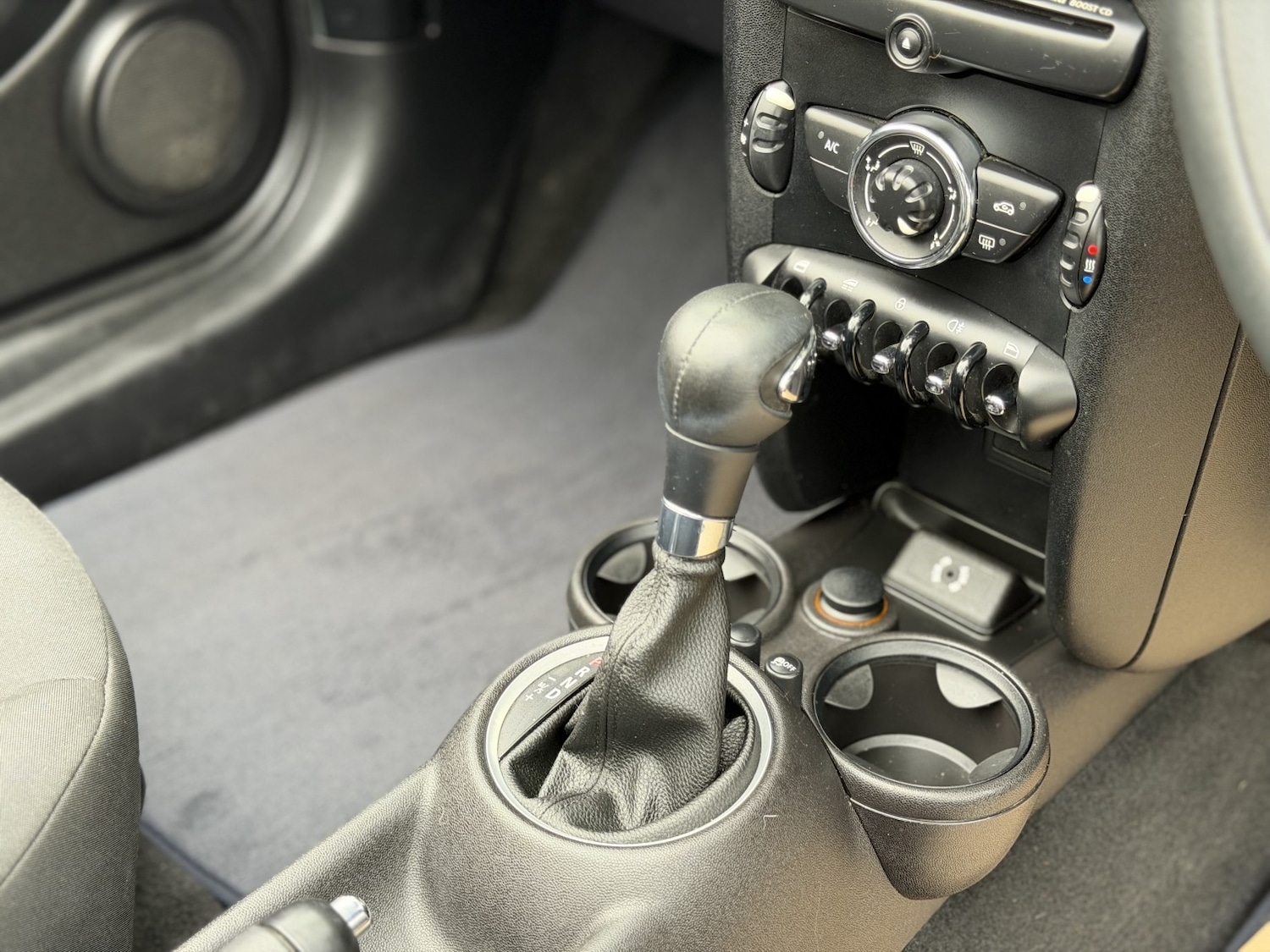 Used MINI Convertible 2013 for sale - 77759010: Photo 18