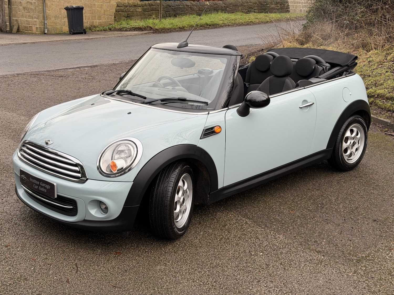 Used MINI Convertible 2013 for sale - 77759010: Photo 3