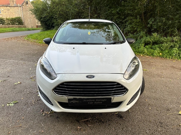 Used Ford Fiesta Van 2016 for sale - 74989189: Photo 2
