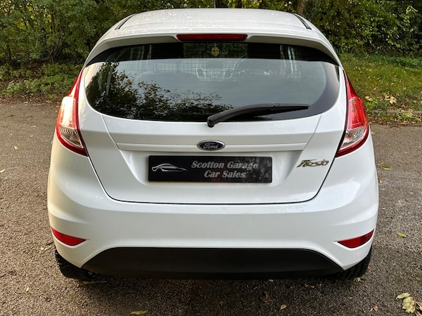 Used Ford Fiesta Van 2016 for sale - 74989189: Photo 6