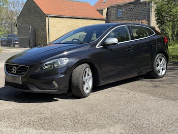 Used Volvo V40 2013 for sale - 79858893: Photo