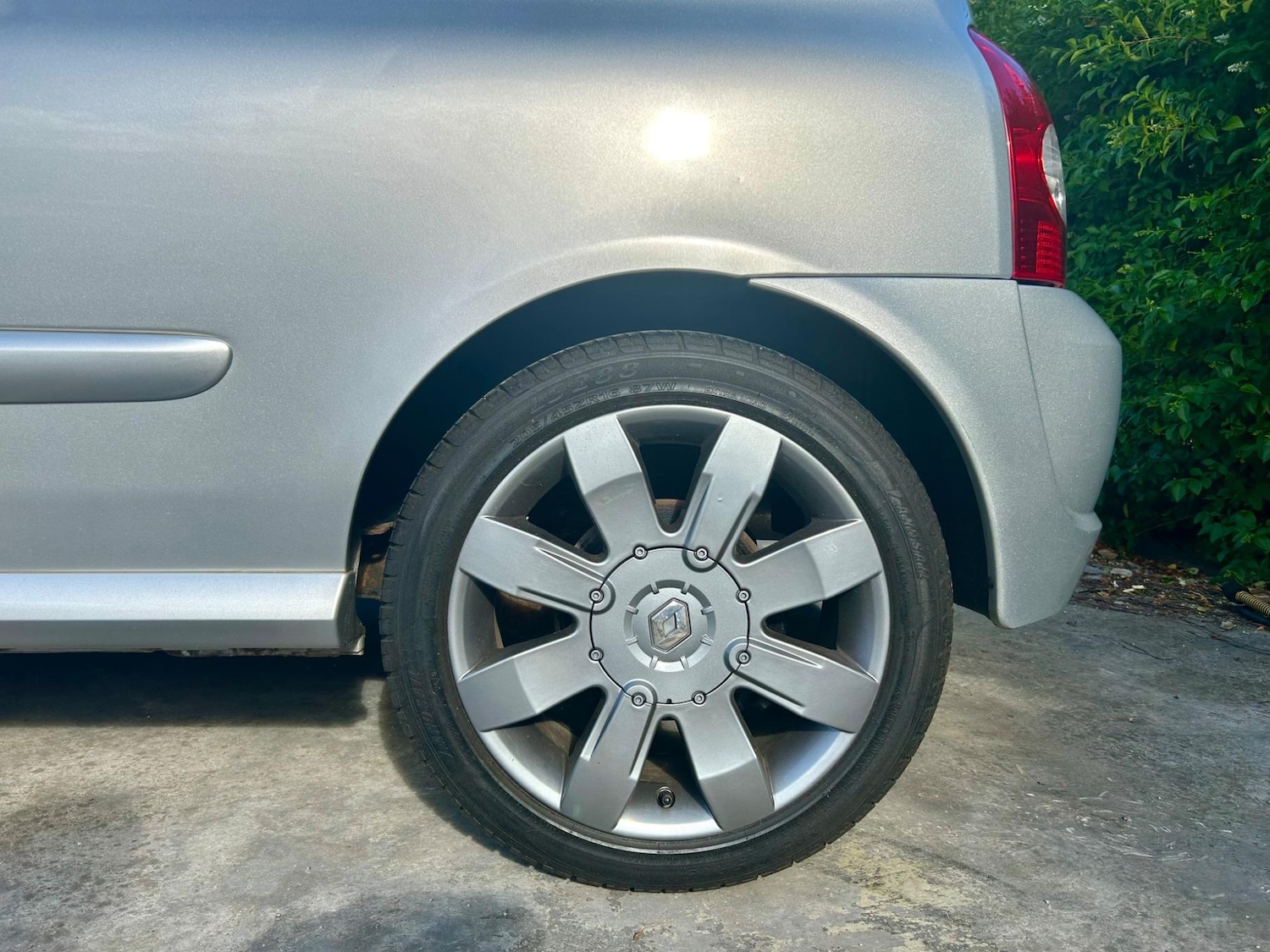 Vehicle 21