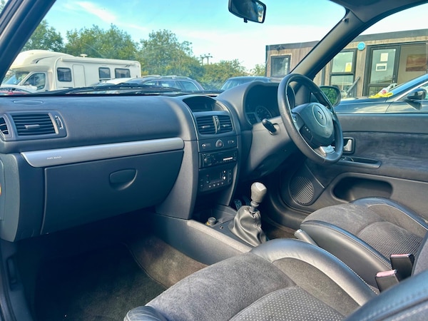 Used Renault Clio 2005 for sale - 75070477: Photo 9
