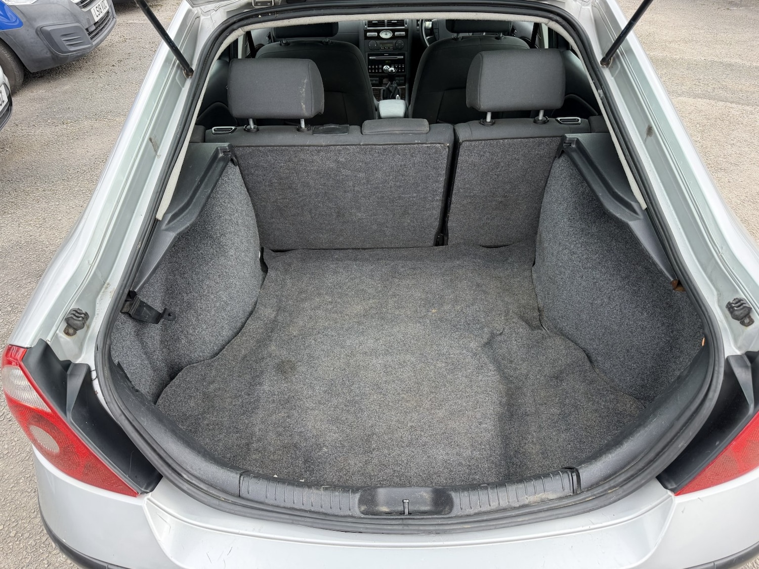 Used Ford Mondeo 2004 for sale - 77931246: Photo 11