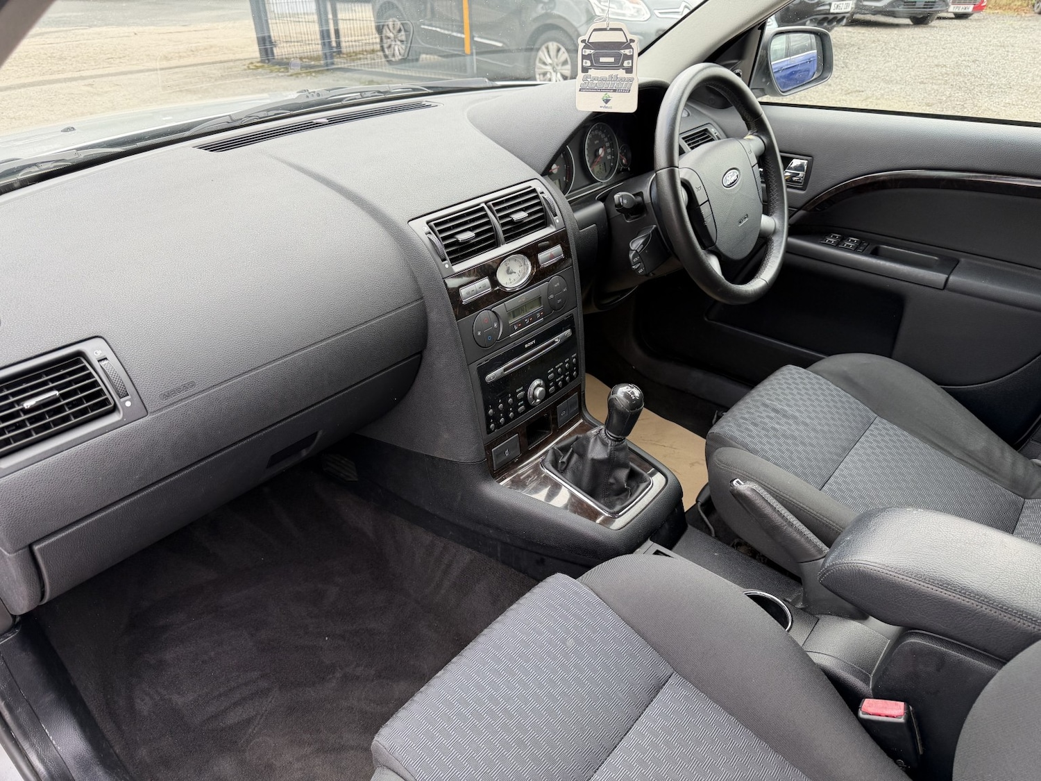 Used Ford Mondeo 2004 for sale - 77931246: Photo 14