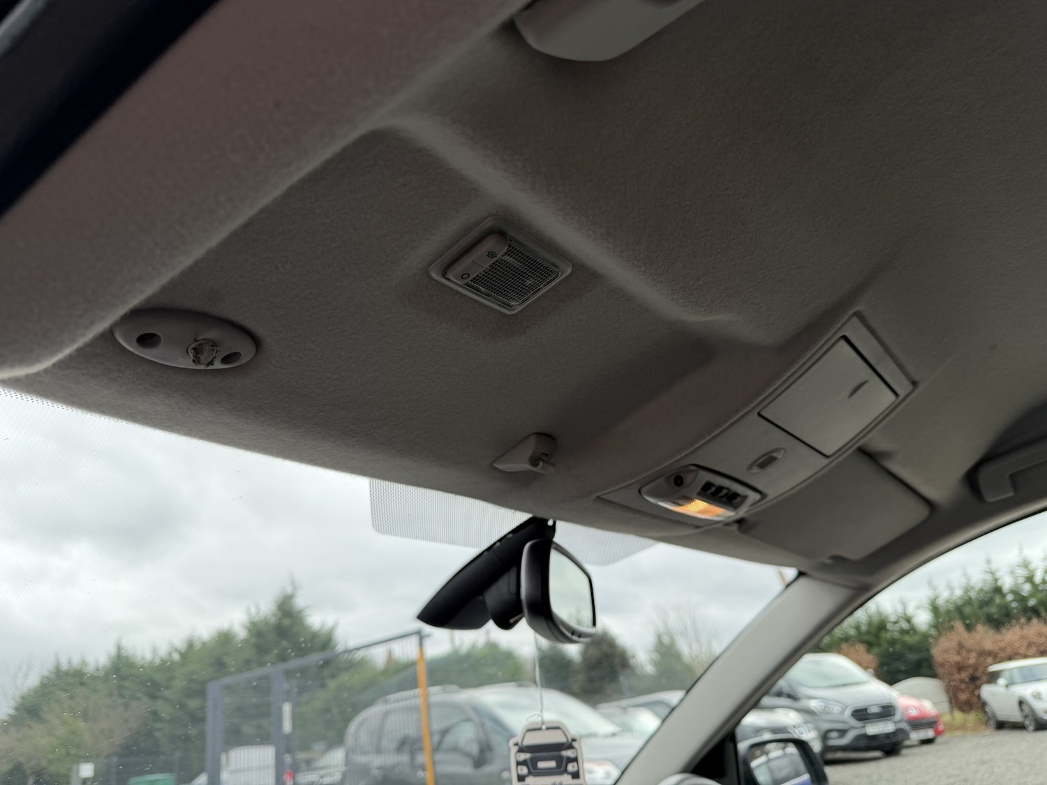 Used Ford Mondeo 2004 for sale - 77931246: Photo 39