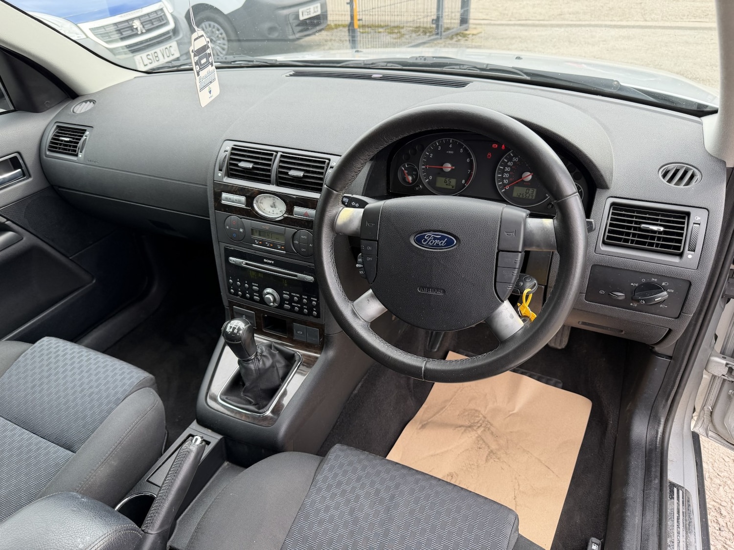 Used Ford Mondeo 2004 for sale - 77931246: Photo 8