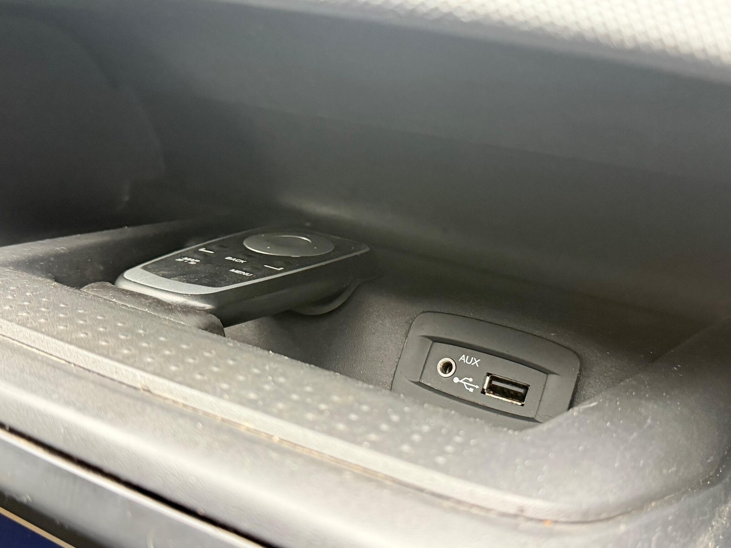 Used Renault Trafic 2013 for sale - 76727714: Photo 32