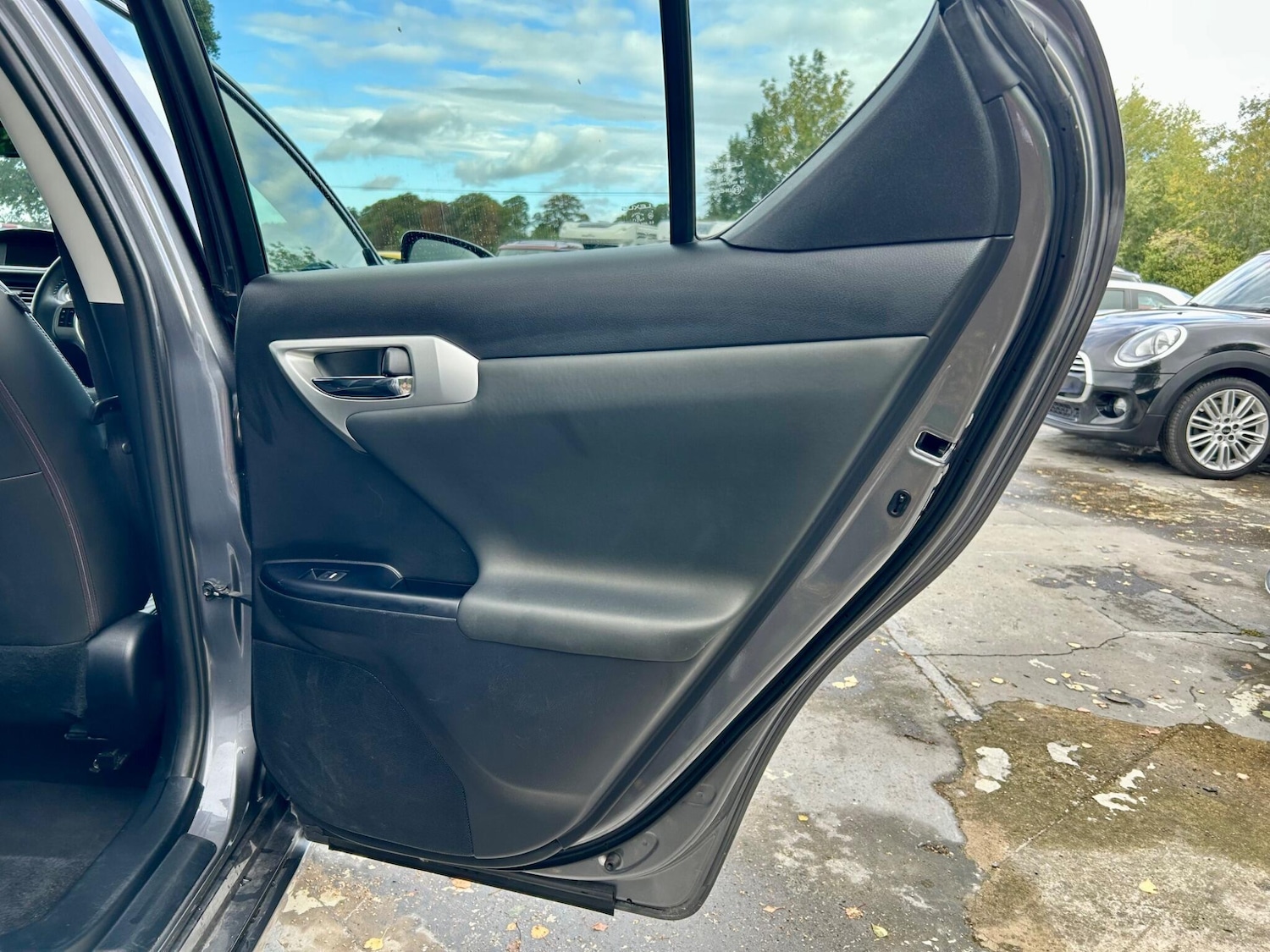 Vehicle 25