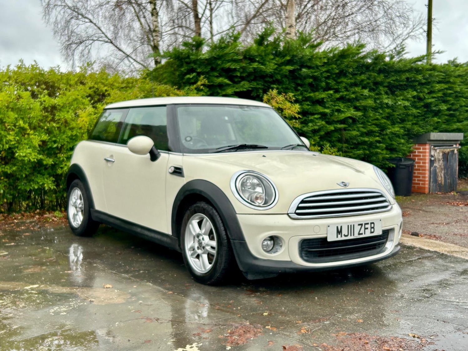 Used MINI Hatch 2011 for sale - 76765570: Photo 1