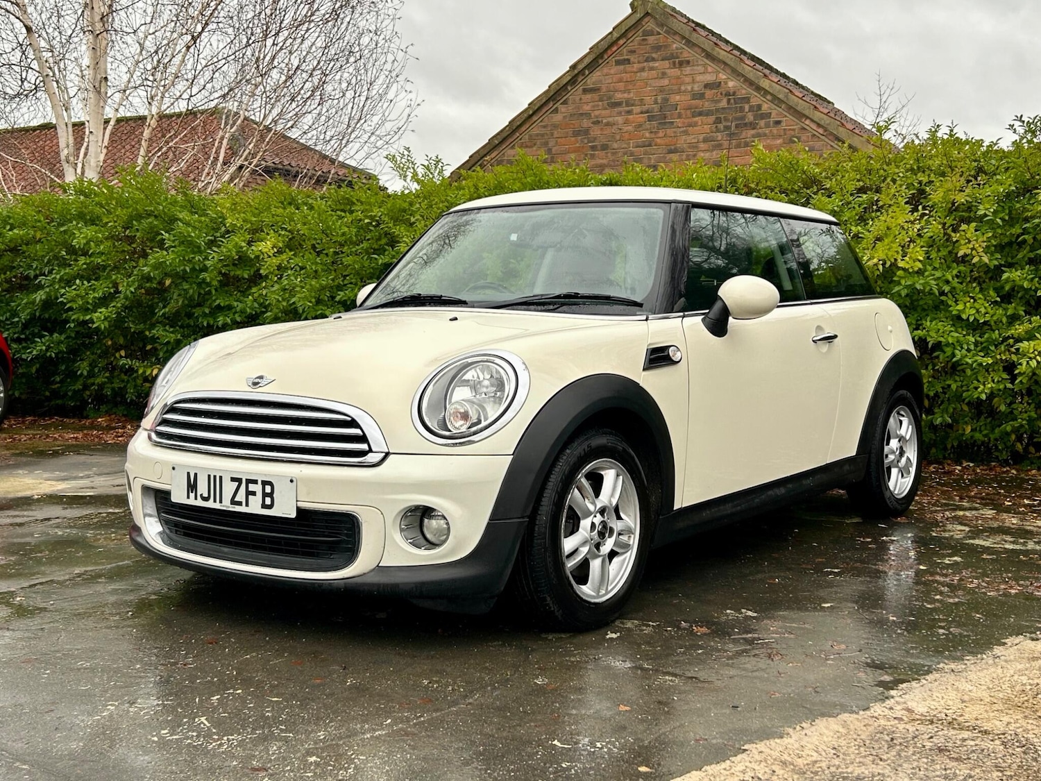 Used MINI Hatch 2011 for sale - 76765570: Photo 3