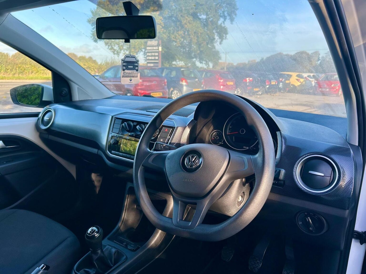 Used Volkswagen up! 2016 for sale - 76877459: Photo 7