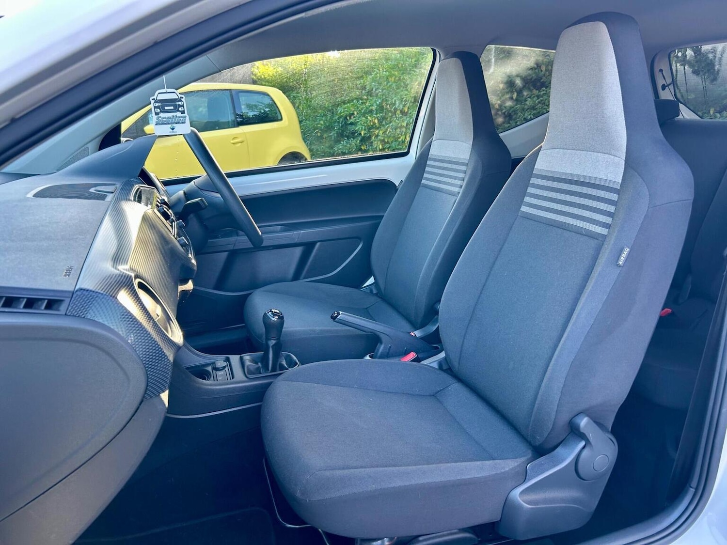 Used Volkswagen up! 2016 for sale - 76877459: Photo 9