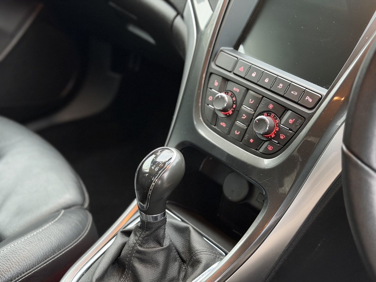 Used Vauxhall Astra 2014 for sale - 77096879: Photo 16