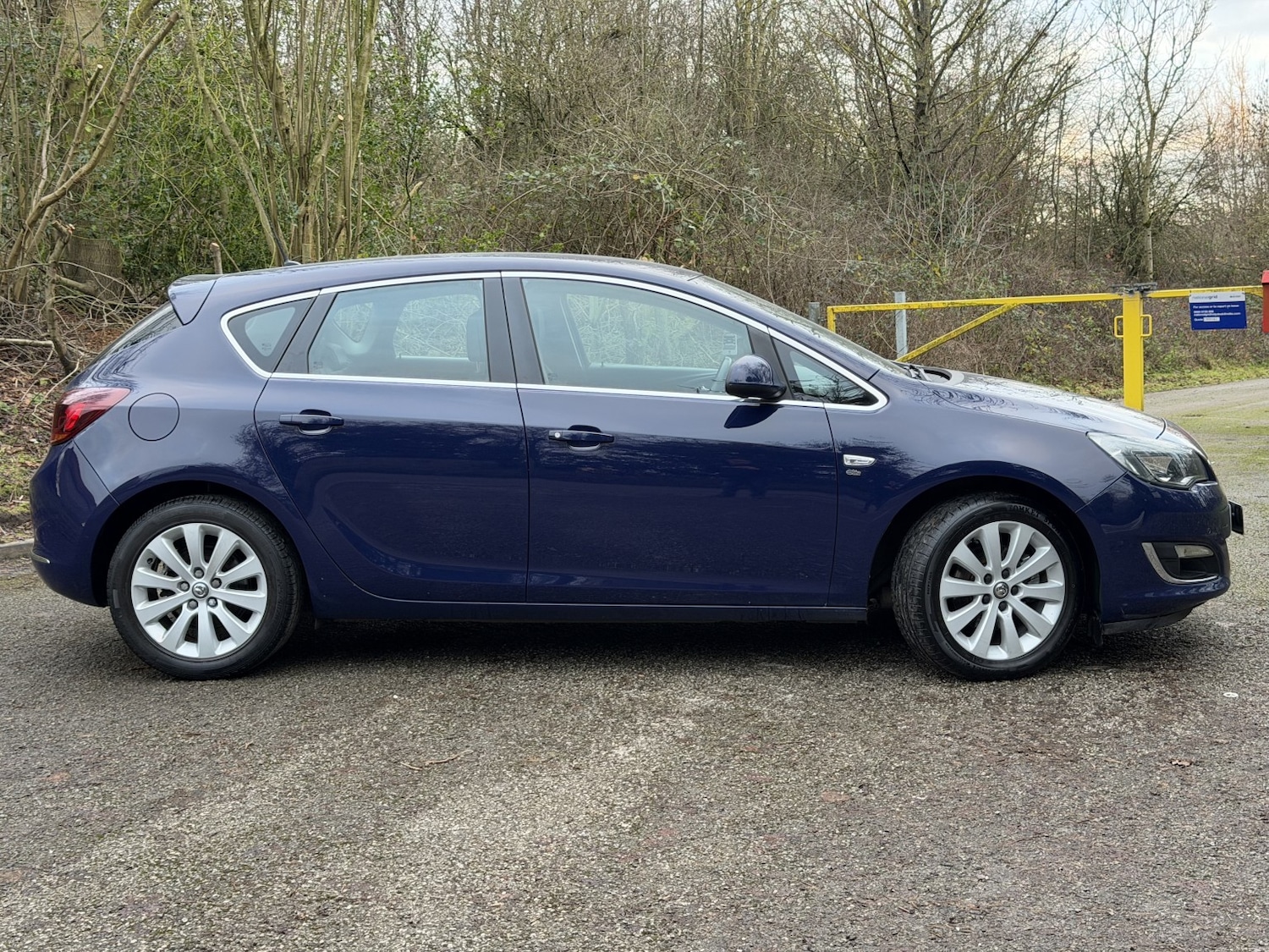 Used Vauxhall Astra 2014 for sale - 77096879: Photo 8