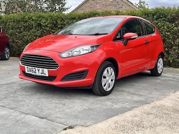 Used Ford Fiesta 2013 for sale - 79792793: Photo