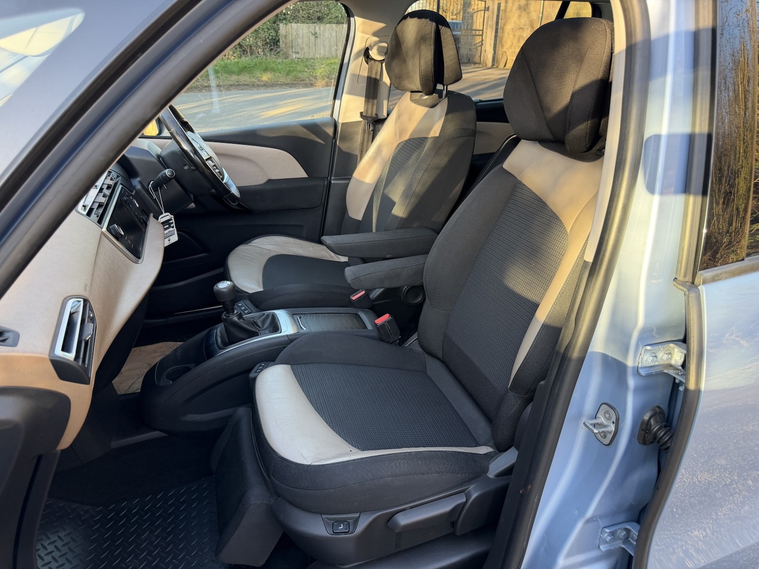 Used Citroen Grand C4 Picasso 2015 for sale - 77983733: Photo 17