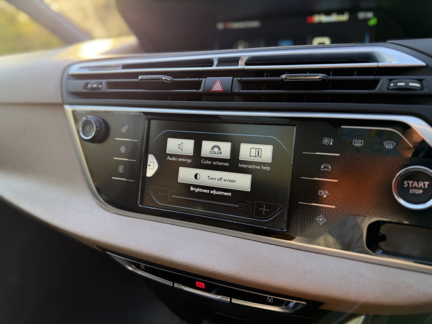 Used Citroen Grand C4 Picasso 2015 for sale - 77983733: Photo 46