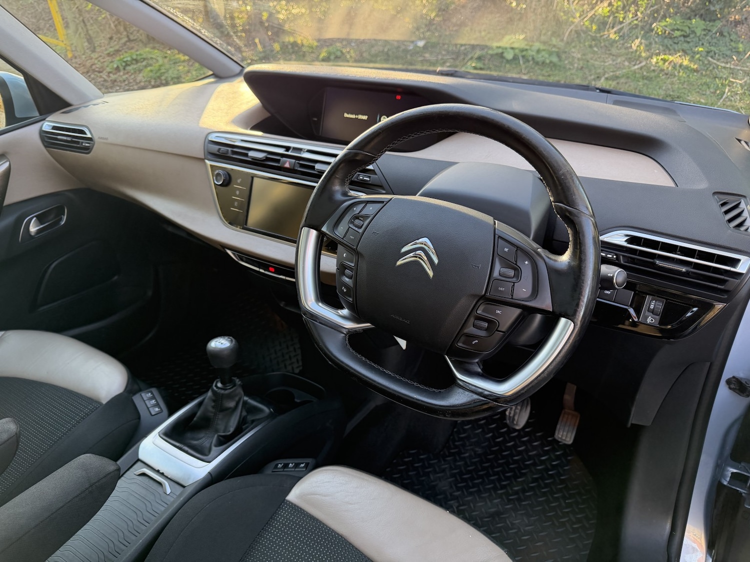 Used Citroen Grand C4 Picasso 2015 for sale - 77983733: Photo 9