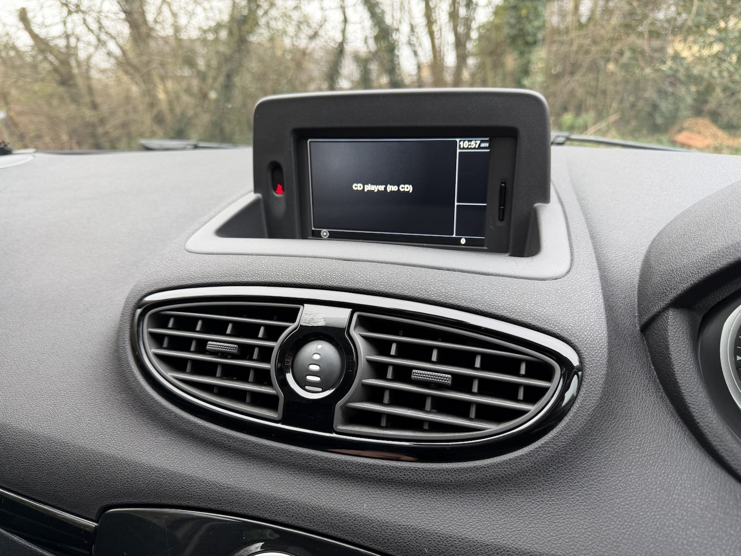 Used Renault Clio 2012 for sale - 77124228: Photo 23