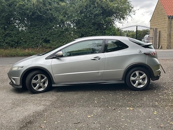Used Honda Civic 2010 for sale - 75319698: Photo