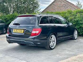 Used Mercedes-Benz C-Class 2013 for sale - 75551921: Photo