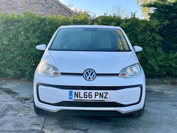 Used Volkswagen up! 2016 for sale - 76213939: Photo