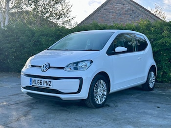 Used Volkswagen up! 2016 for sale - 76213939: Photo