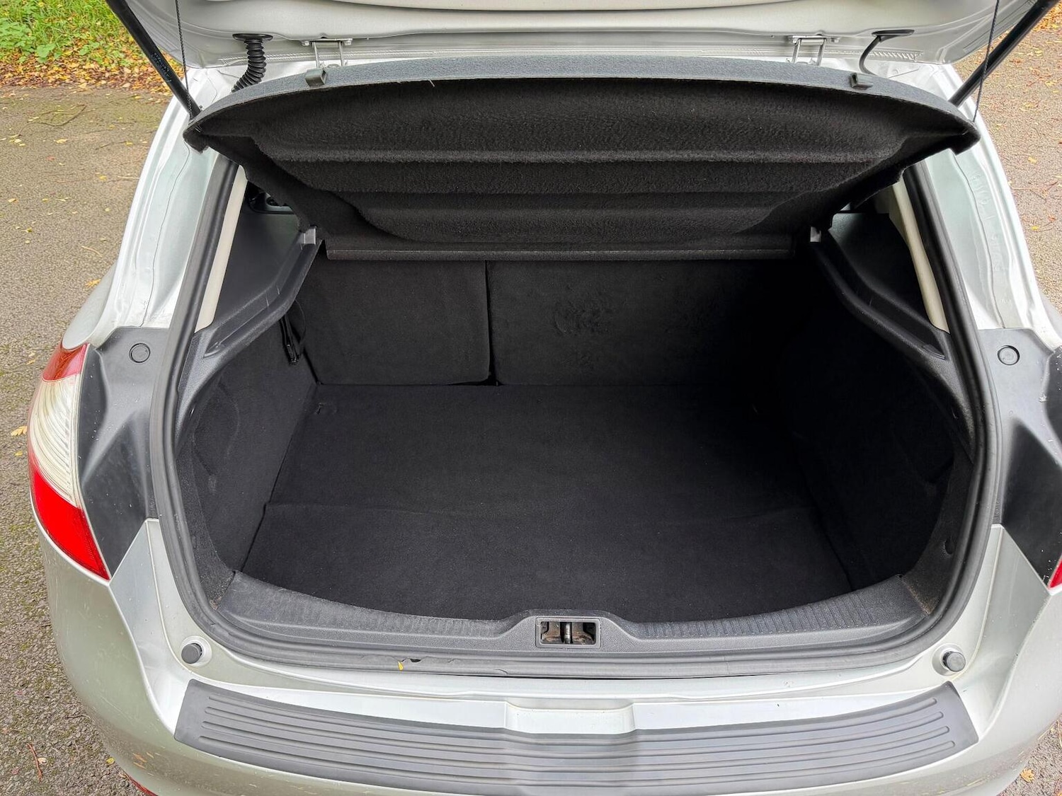 Used Renault Megane 2013 for sale - 76877442: Photo 12