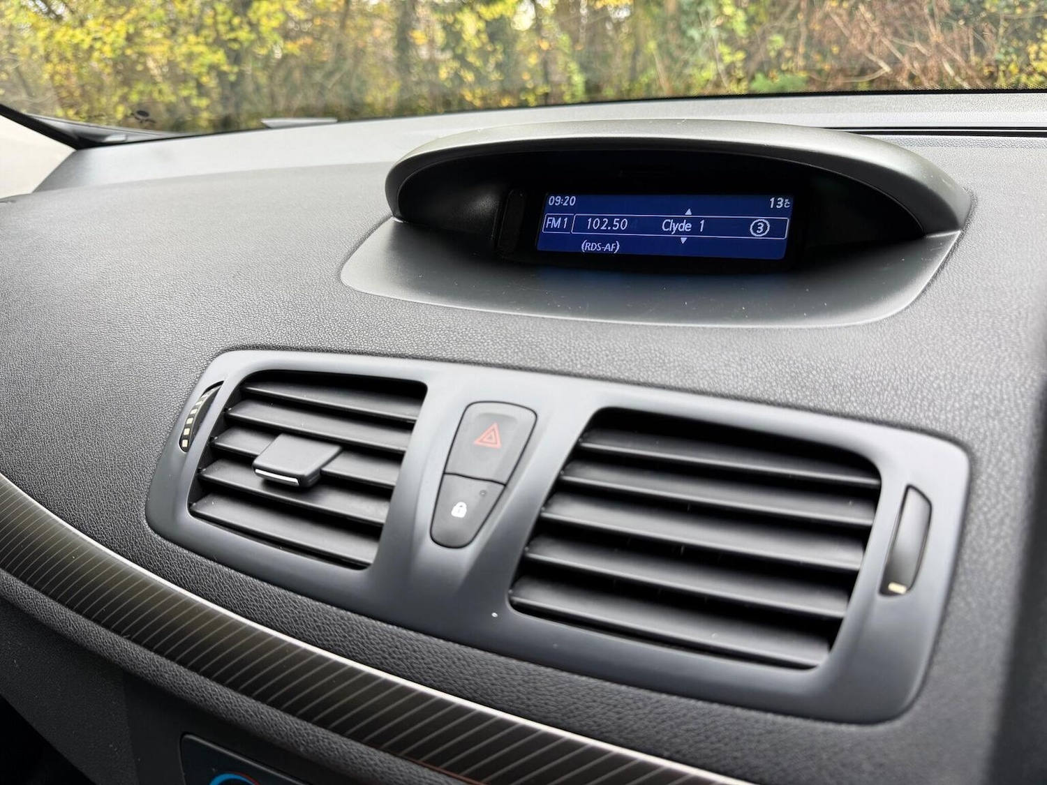 Used Renault Megane 2013 for sale - 76877442: Photo 17