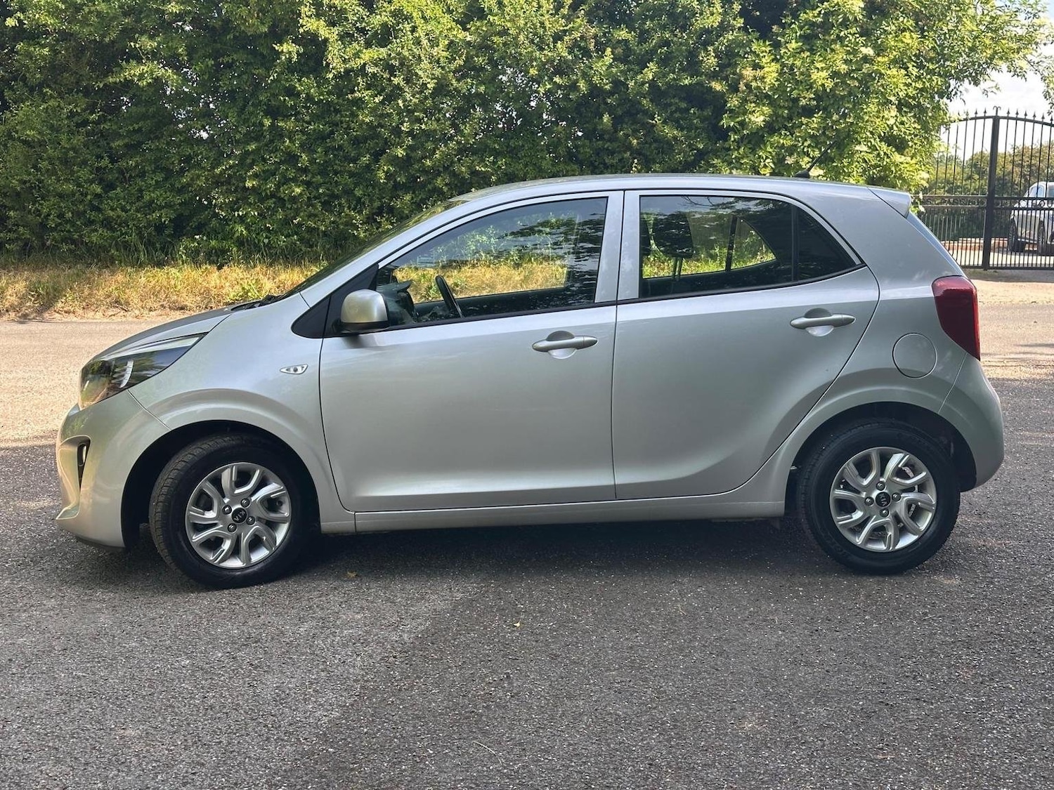 Used Kia Picanto 2019 for sale - 76877451: Photo 4