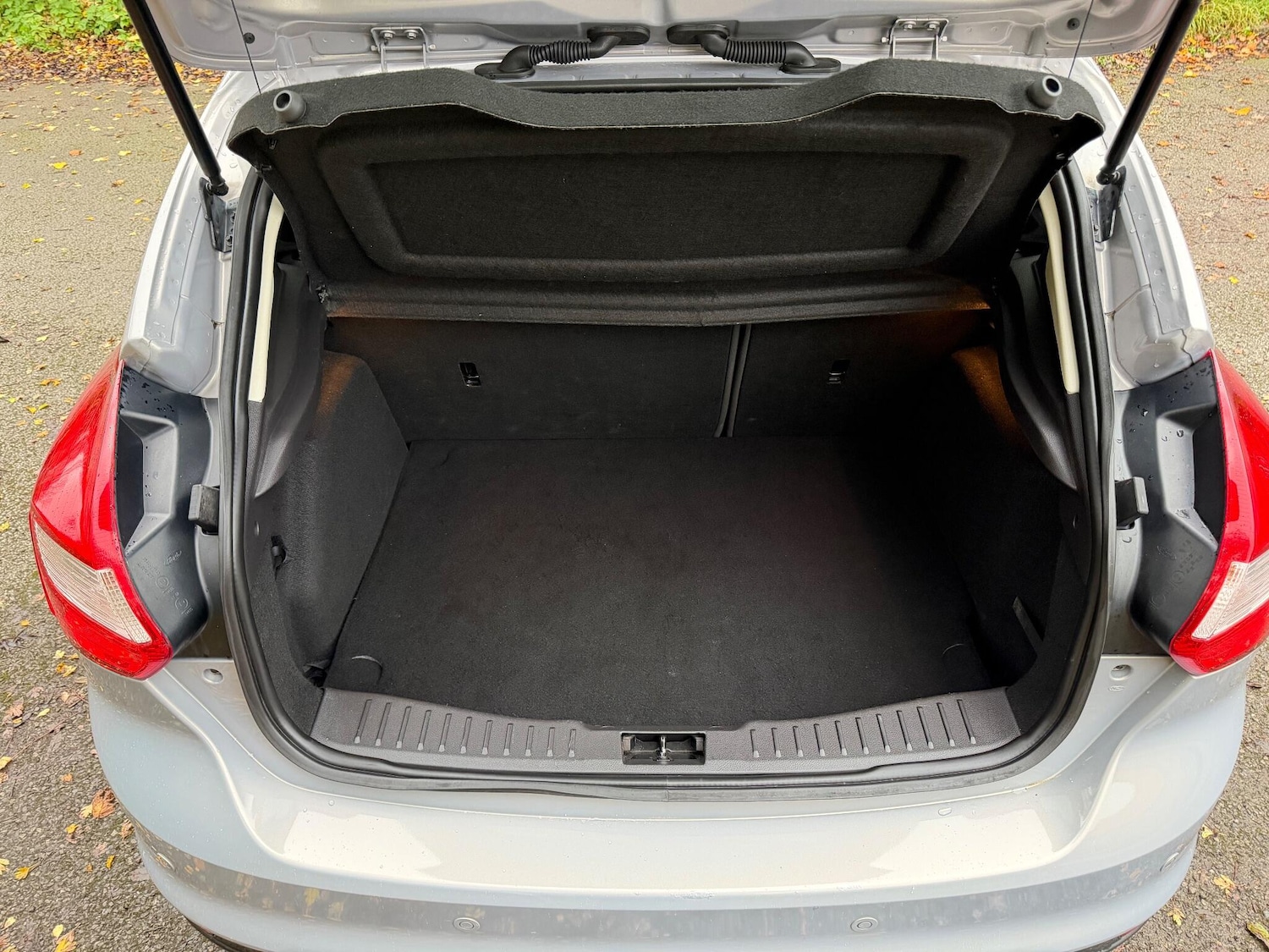 Used Ford Focus 2011 for sale - 76538174: Photo 17