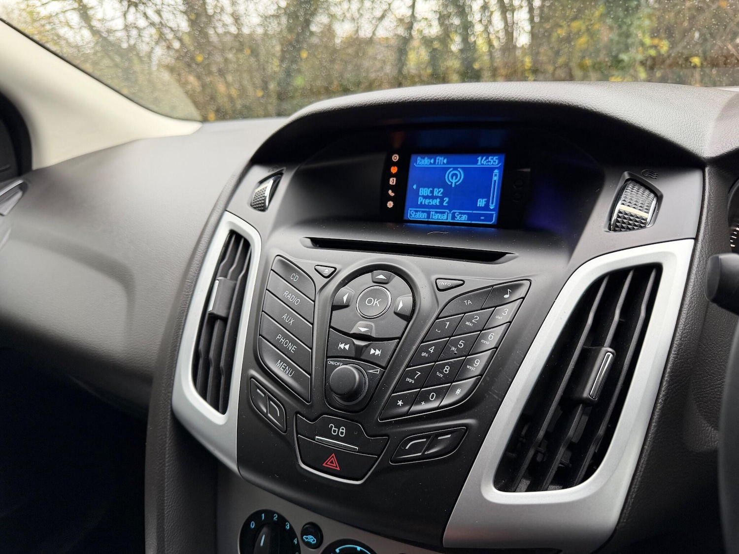 Used Ford Focus 2011 for sale - 76538174: Photo 28