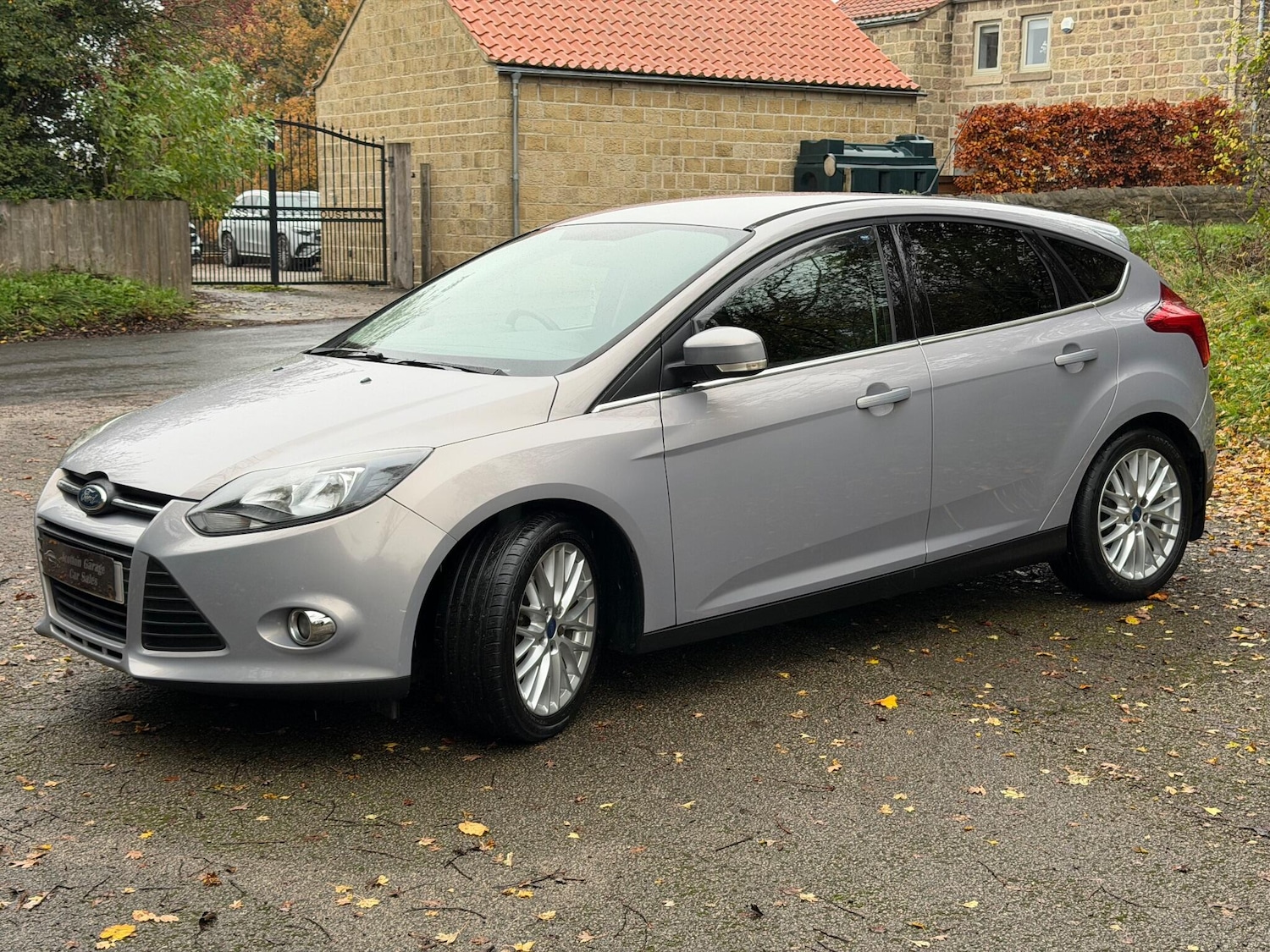 Used Ford Focus 2011 for sale - 76538174: Photo 3