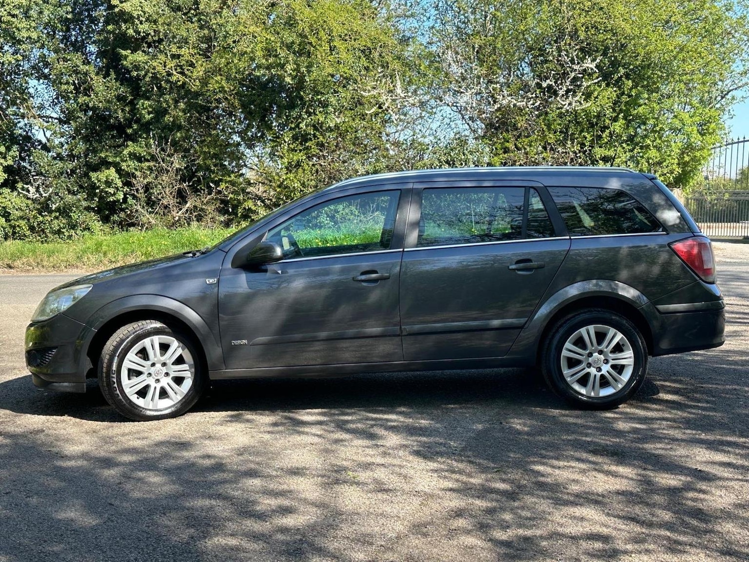Used Vauxhall Astra 2009 for sale - 76877463: Photo 4