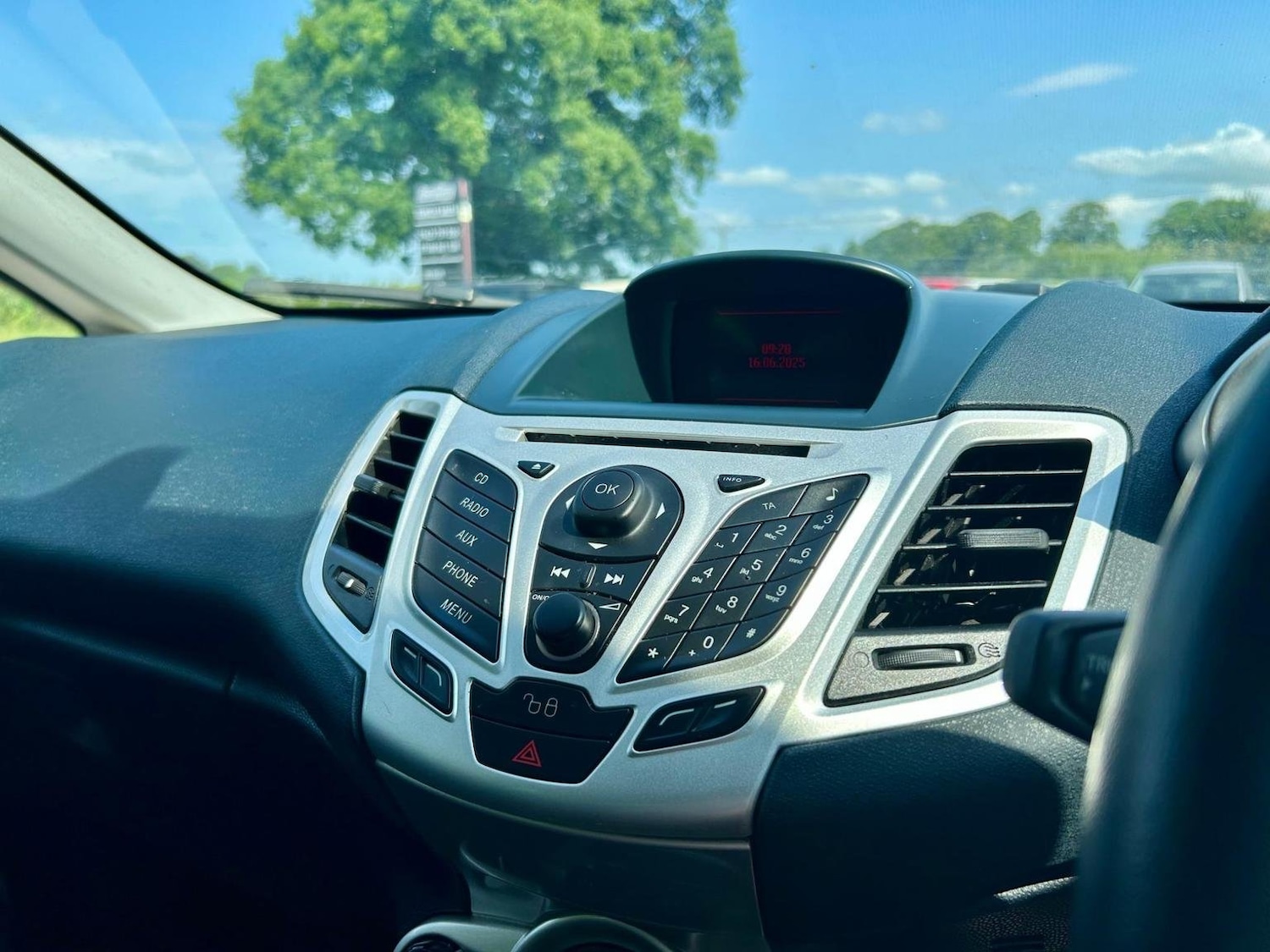 Used Ford Fiesta 2012 for sale - 76877453: Photo 13