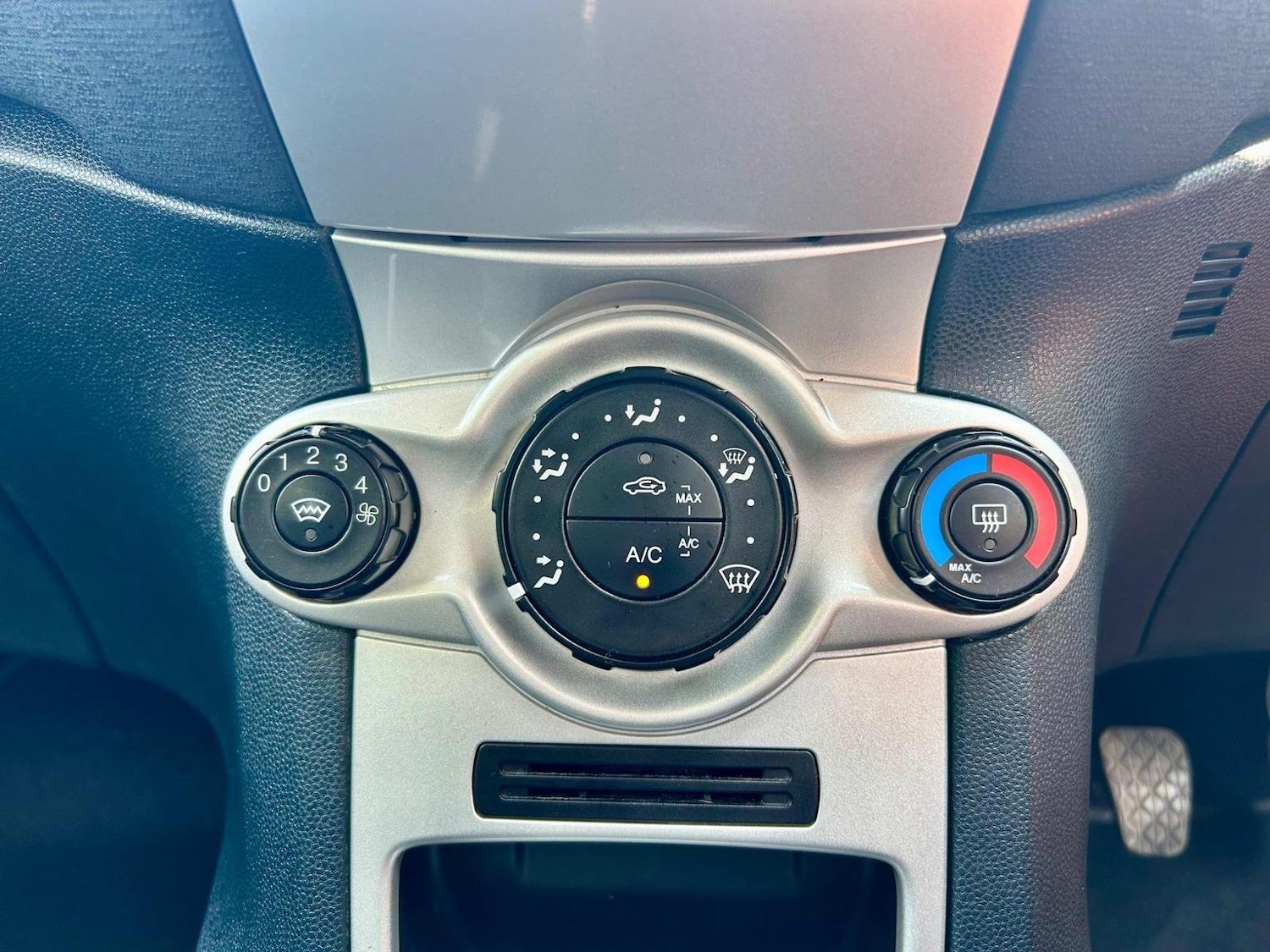 Used Ford Fiesta 2012 for sale - 76877453: Photo 15