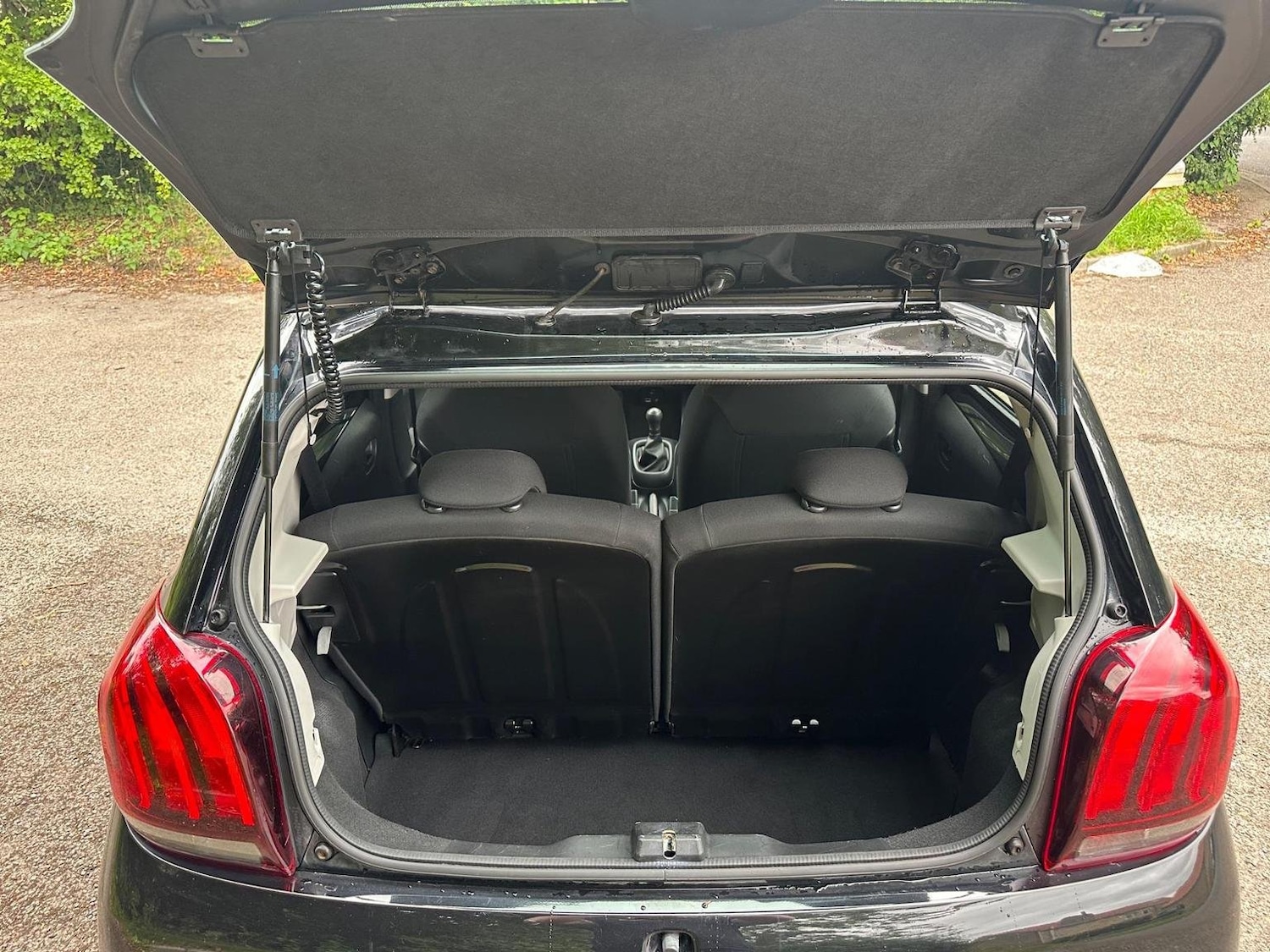 Used Peugeot 108 2015 for sale - 76877448: Photo 12