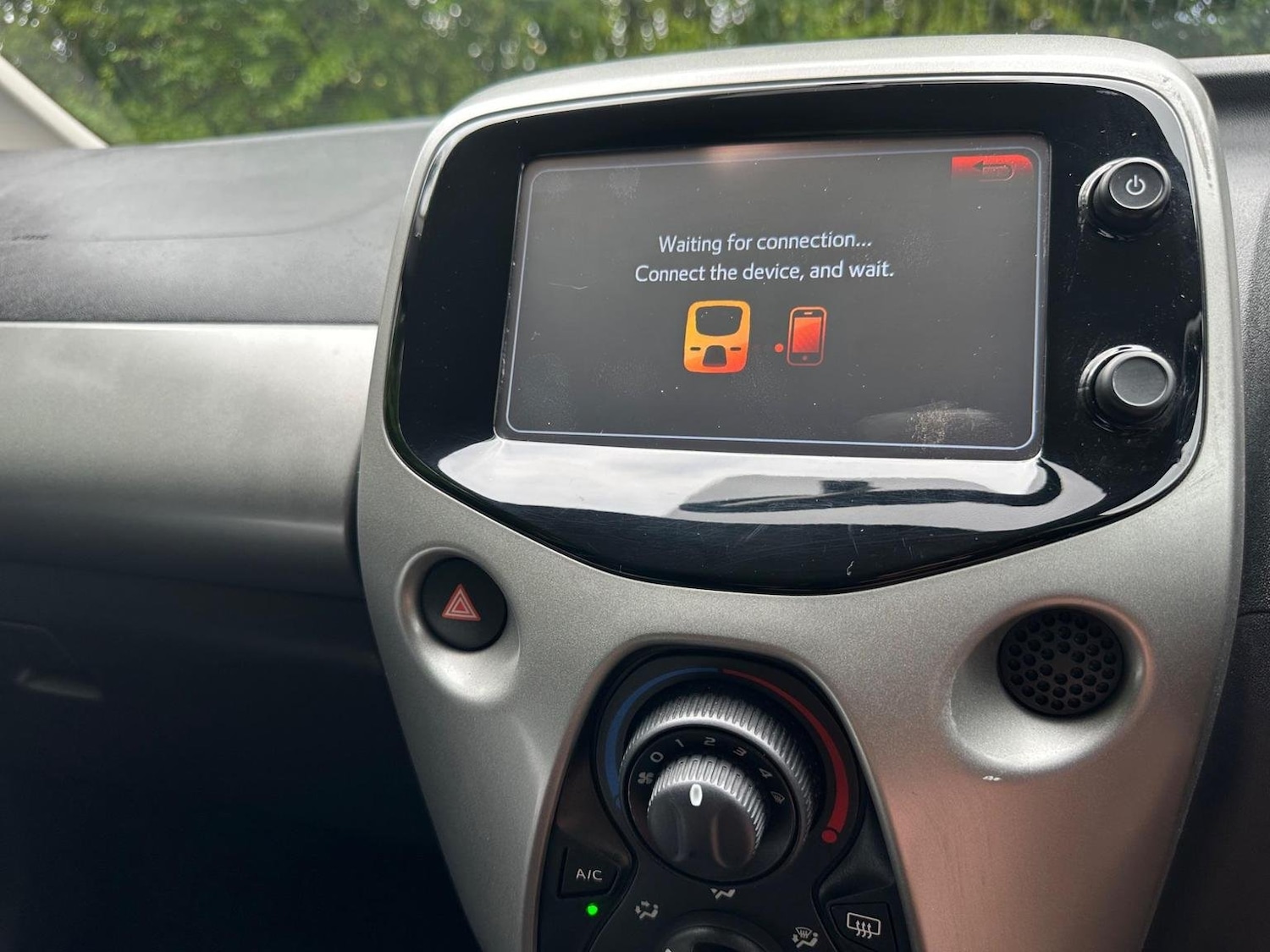 Used Peugeot 108 2015 for sale - 76877448: Photo 22