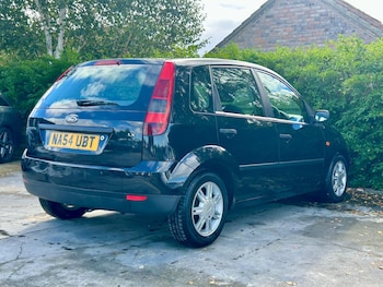 Used Ford Fiesta 2004 for sale - 75977577: Photo