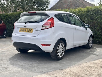 Used Ford Fiesta 2014 for sale - 79302115: Photo
