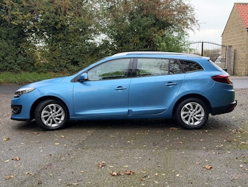 Used Renault Megane 2014 for sale - 76408689: Photo