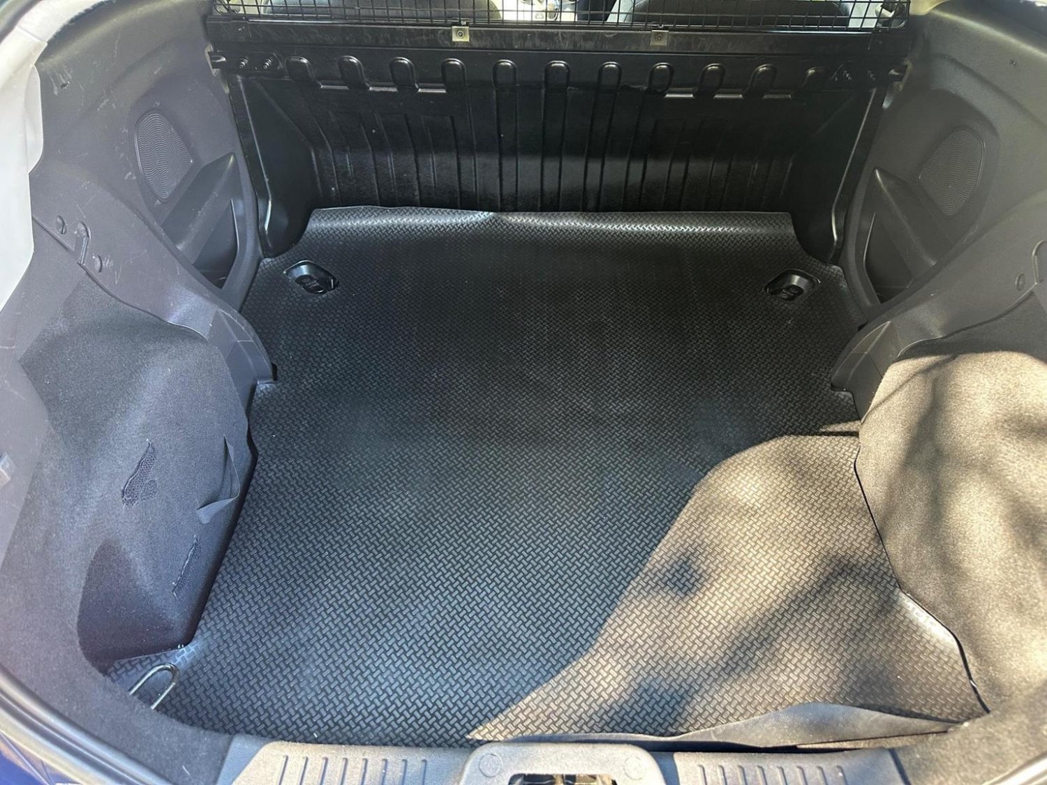 Used Ford Fiesta Van 2015 for sale - 76877460: Photo 12