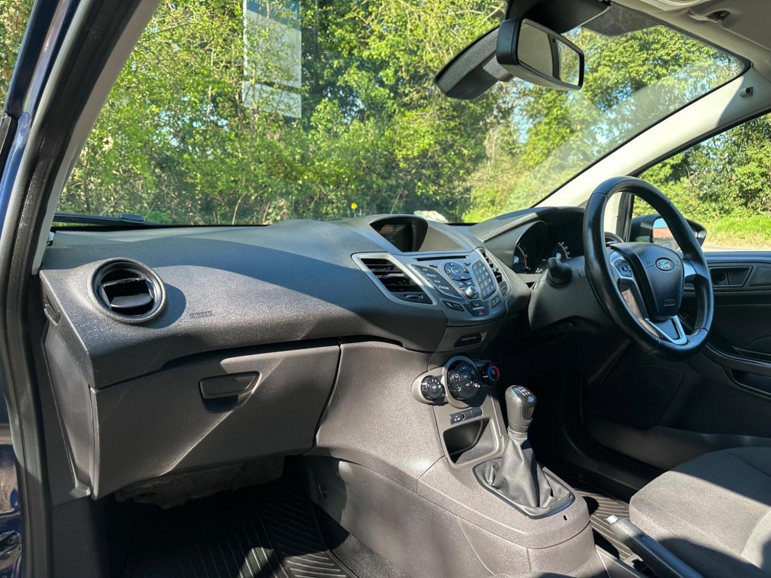 Used Ford Fiesta Van 2015 for sale - 76877460: Photo 14