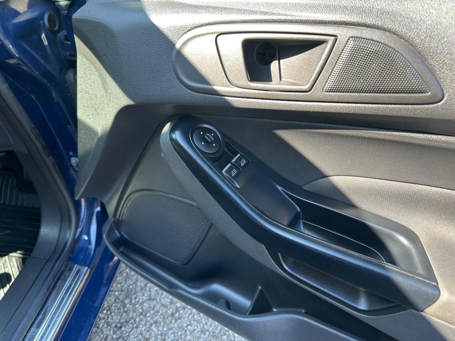 Used Ford Fiesta Van 2015 for sale - 76877460: Photo 17